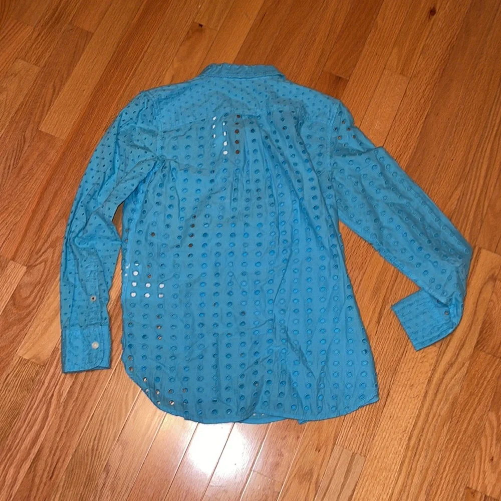 J. Crew NWT❗️Classic-fit shirt in eyelet Item AW837 - Picture 5 of 7